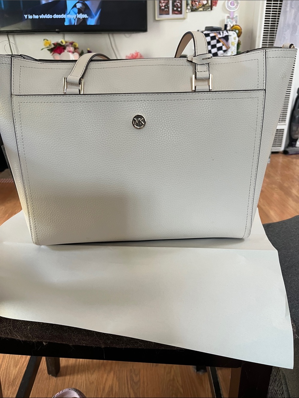 Michael Kors Pebbled Leather Tote in Light Gray and White set